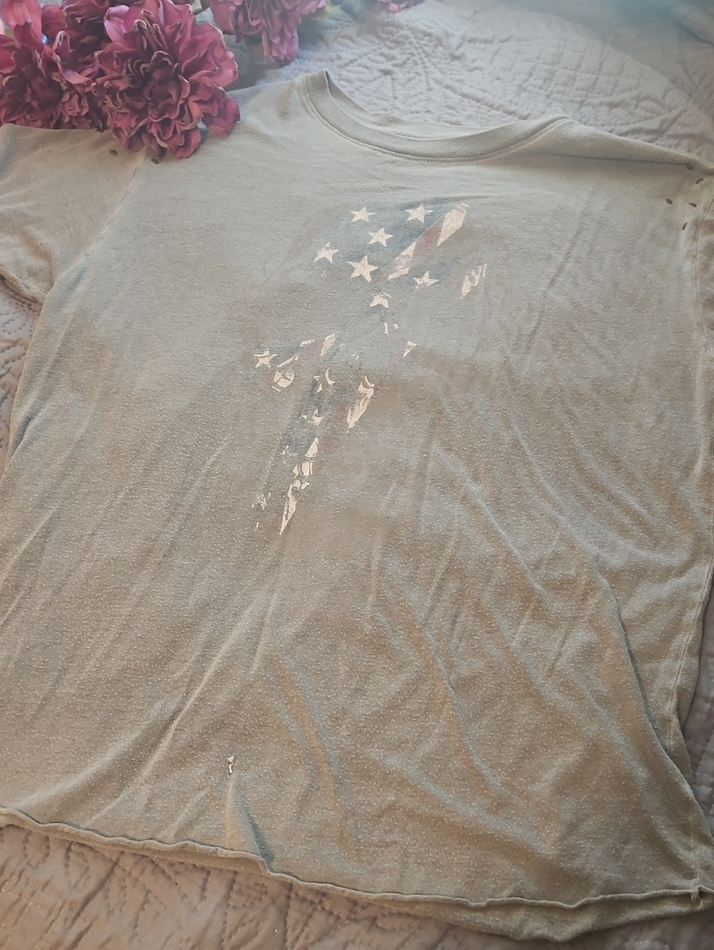 AFFLICTION Gray Crewneck Graphic Shirt Distressed